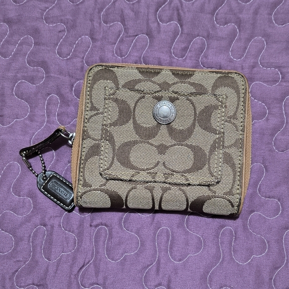 Coach Signature Small Zip Around Wallet - Picture 2 of 12
